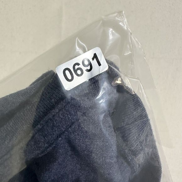 Nike NFL Apparel Women's New England Patriots Graphic T-Shirt Blue Size Medium - Picture 8 of 8